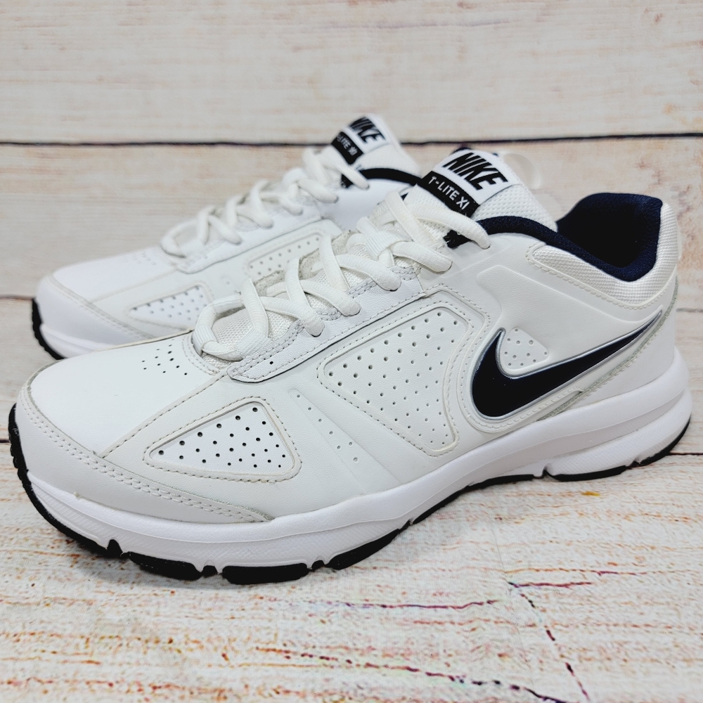 NIKE T-Lite XI Running Trainers Men's Sneakers Size 7 Women's Size 8.5